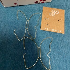 NWT plunder butterfly earring